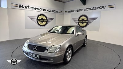 Lot 827 - 2003 MERCEDES SLK200