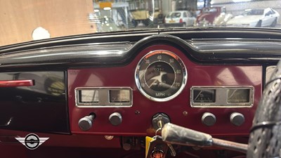 Lot 874 - 1953 AUSTIN SOMERSET A40