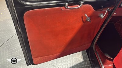 Lot 874 - 1953 AUSTIN SOMERSET A40