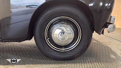 Lot 874 - 1953 AUSTIN SOMERSET A40