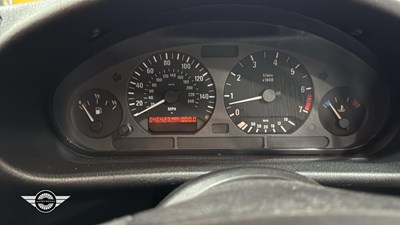 Lot 780 - 1996 BMW 320 I SE AUTO