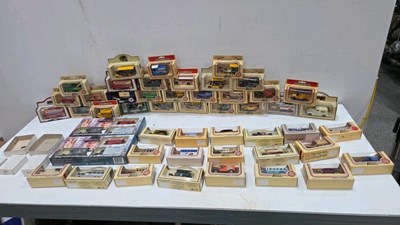 Lot 300 - BOX OF MODEL TRUCKS