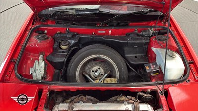 Lot 2 - 1986 TOYOTA MR2