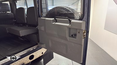 Lot 458 - 2003 LAND ROVER DEFENDER 90 TD5 COUNTY