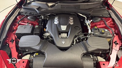 Lot 700 - 2015 MASERATI GHIBLI V6 AUTO
