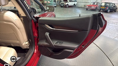 Lot 700 - 2015 MASERATI GHIBLI V6 AUTO