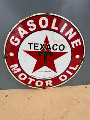 Lot 233 - TEXACO MOTOR OIL ENAMEL REPRO SIGN 12" DIA