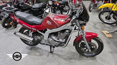 Lot 893 - 1997 SUZUKI GS 500 EV