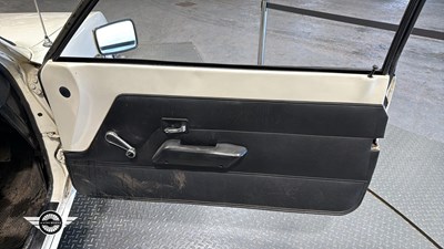 Lot 20 - 1975 VAUXHALL VIVA E
