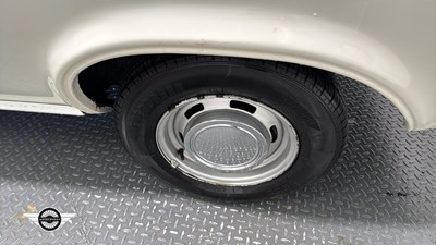 Lot 20 - 1975 VAUXHALL VIVA E