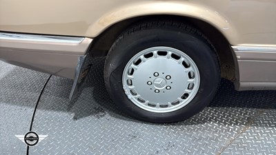 Lot 176 - 1988 MERCEDES 420 SEC AUTO