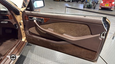 Lot 176 - 1988 MERCEDES 420 SEC AUTO