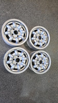 Lot 227 - FORD FITMENT MINI-LITE WHEELS