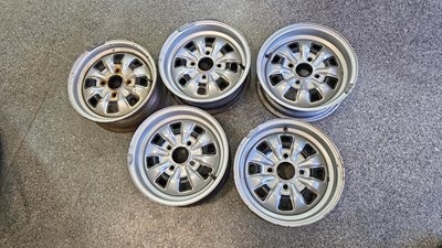 Lot 245 - SET OF 5 CLASSIC FORD WHEELS