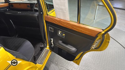 Lot 180 - 1976 TRIUMPH DOLOMITE 1850 HL AUTO