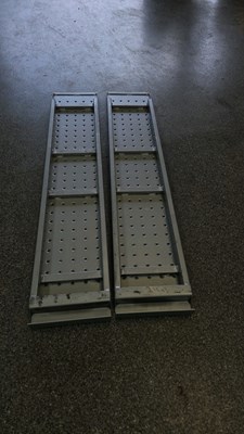 Lot 41 - RHINO RECOVERY LOADING RAMPS-HEAVY DUTY SWL 3 TON PER PAIR 5 FT LONG