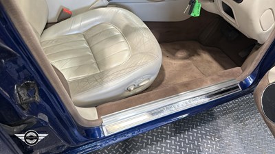 Lot 6 - 2000 JAGUAR XJ8 AUTO