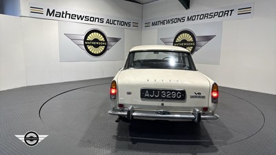 Lot 88 - 1969 ROVER 3500