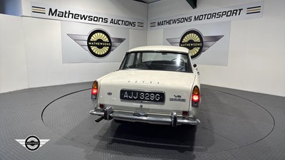 Lot 88 - 1969 ROVER 3500