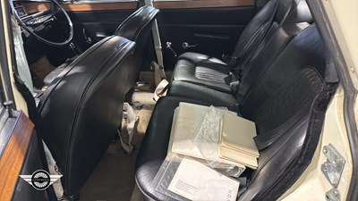 Lot 88 - 1969 ROVER 3500