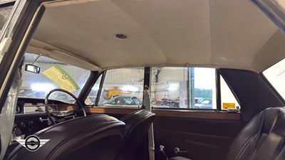 Lot 88 - 1969 ROVER 3500