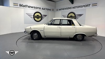 Lot 88 - 1969 ROVER 3500