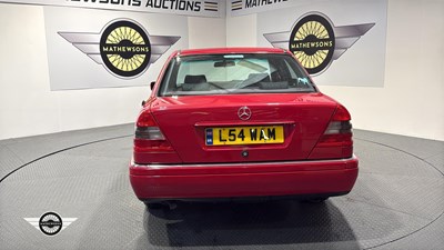 Lot 78 - 1994 MERCEDES C250 D