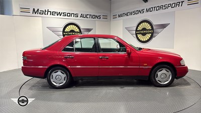 Lot 78 - 1994 MERCEDES C250 D
