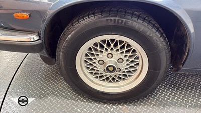 Lot 108 - 1990 JAGUAR XJ-S AUTO
