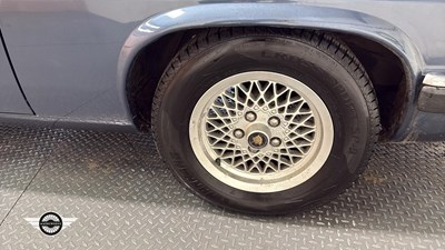 Lot 108 - 1990 JAGUAR XJ-S AUTO