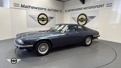 Lot 108 - 1990 JAGUAR XJ-S AUTO