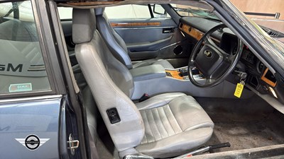 Lot 108 - 1990 JAGUAR XJ-S AUTO