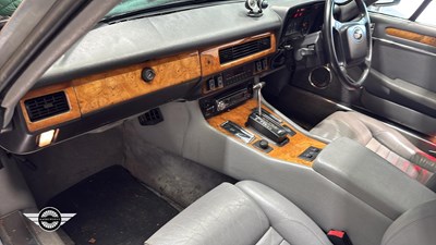 Lot 108 - 1990 JAGUAR XJ-S AUTO