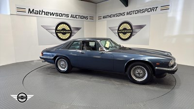 Lot 108 - 1990 JAGUAR XJ-S AUTO