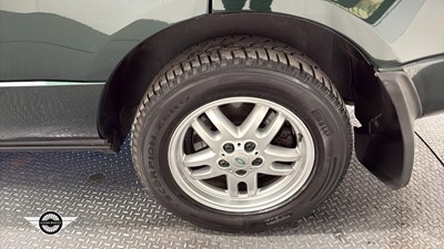 Lot 21 - 2003 LAND ROVER RANGE ROVER HSE TD6 AUTO