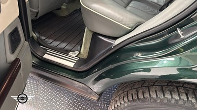 Lot 21 - 2003 LAND ROVER RANGE ROVER HSE TD6 AUTO