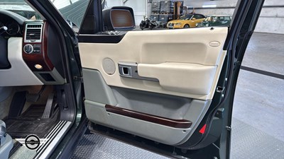 Lot 21 - 2003 LAND ROVER RANGE ROVER HSE TD6 AUTO