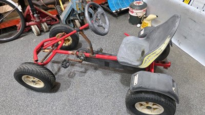 Lot 895 - ADULT PEDAL GO KART