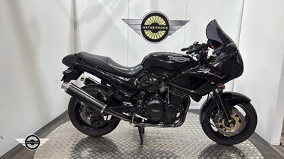 Lot 116 - 1998 TRIUMPH TRIDENT SPRINT