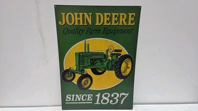 Lot 535 - TIN PRINTED REPRO JOHN DEERE SIGN 28" X 20"