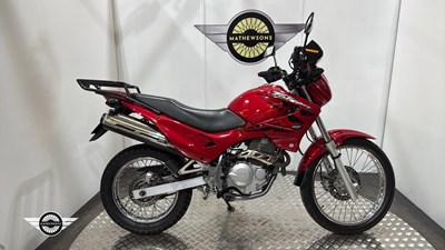Lot 290 - 2004 HONDA NX 400