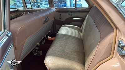 Lot 656 - 1956 FORD