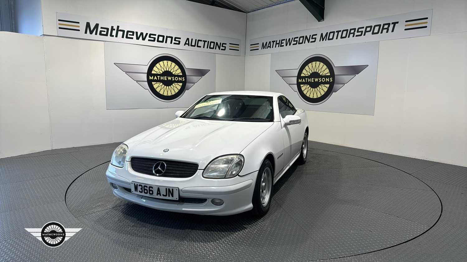 Lot 258 - 2000 MERCEDES SLK 200 KOMPRESSOR