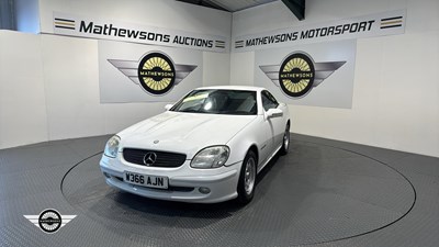 Lot 258 - 2000 MERCEDES SLK 200 KOMPRESSOR