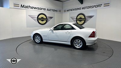 Lot 258 - 2000 MERCEDES SLK 200 KOMPRESSOR