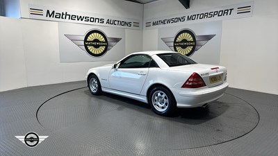 Lot 258 - 2000 MERCEDES SLK 200 KOMPRESSOR
