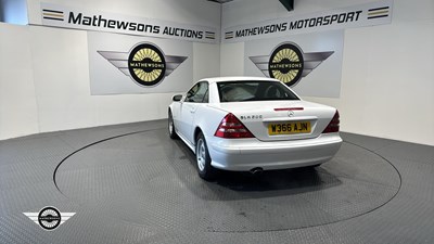 Lot 258 - 2000 MERCEDES SLK 200 KOMPRESSOR