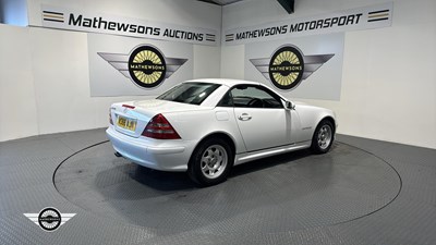 Lot 258 - 2000 MERCEDES SLK 200 KOMPRESSOR
