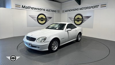 Lot 258 - 2000 MERCEDES SLK 200 KOMPRESSOR