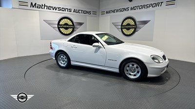 Lot 258 - 2000 MERCEDES SLK 200 KOMPRESSOR